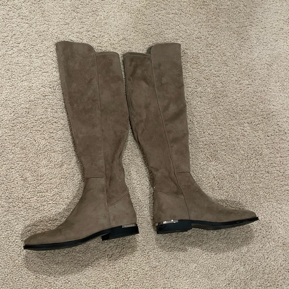 Nine West Suede Boots Sz 7.5 Almost Like New